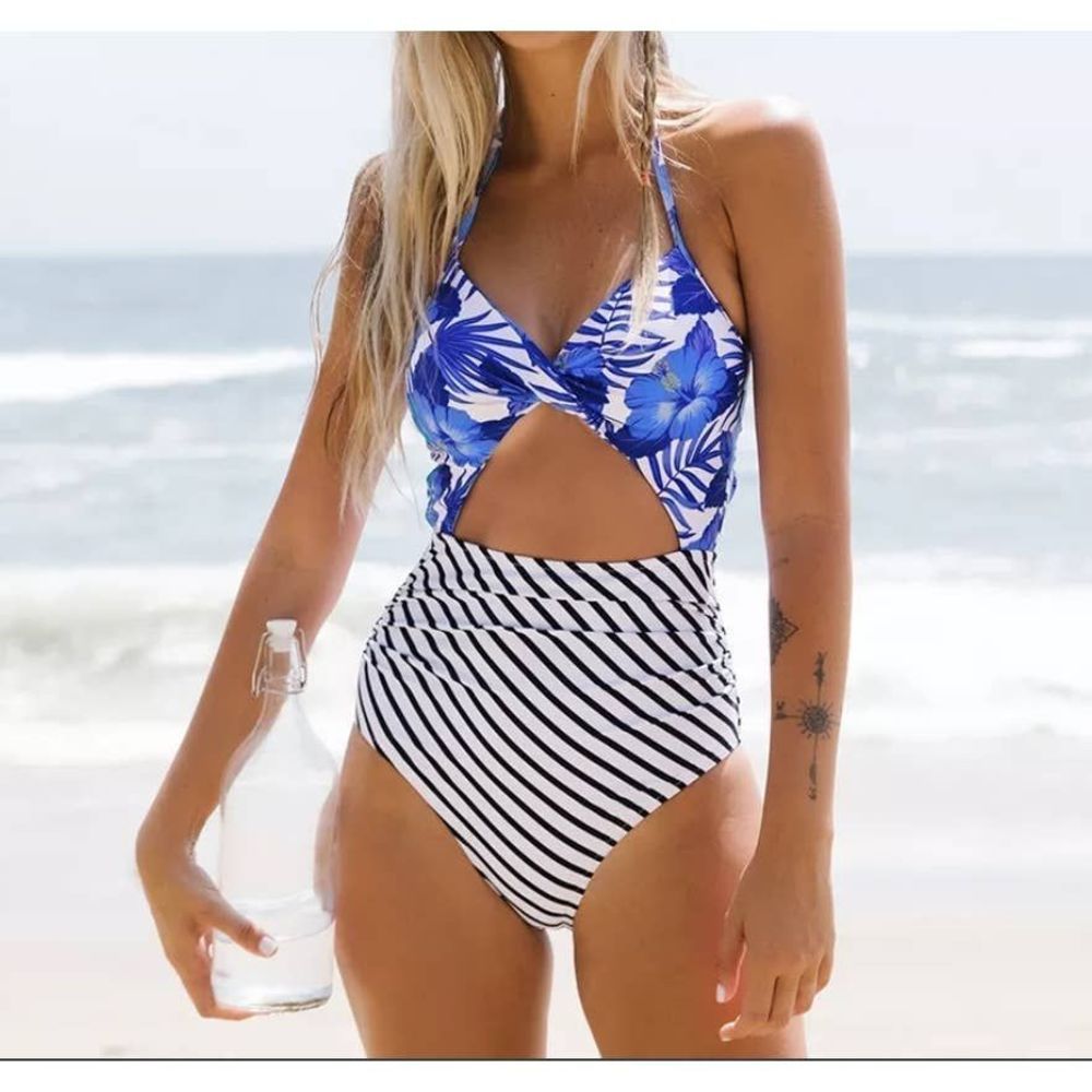 Cupshe Cutout Blue One Piece Swimsuit